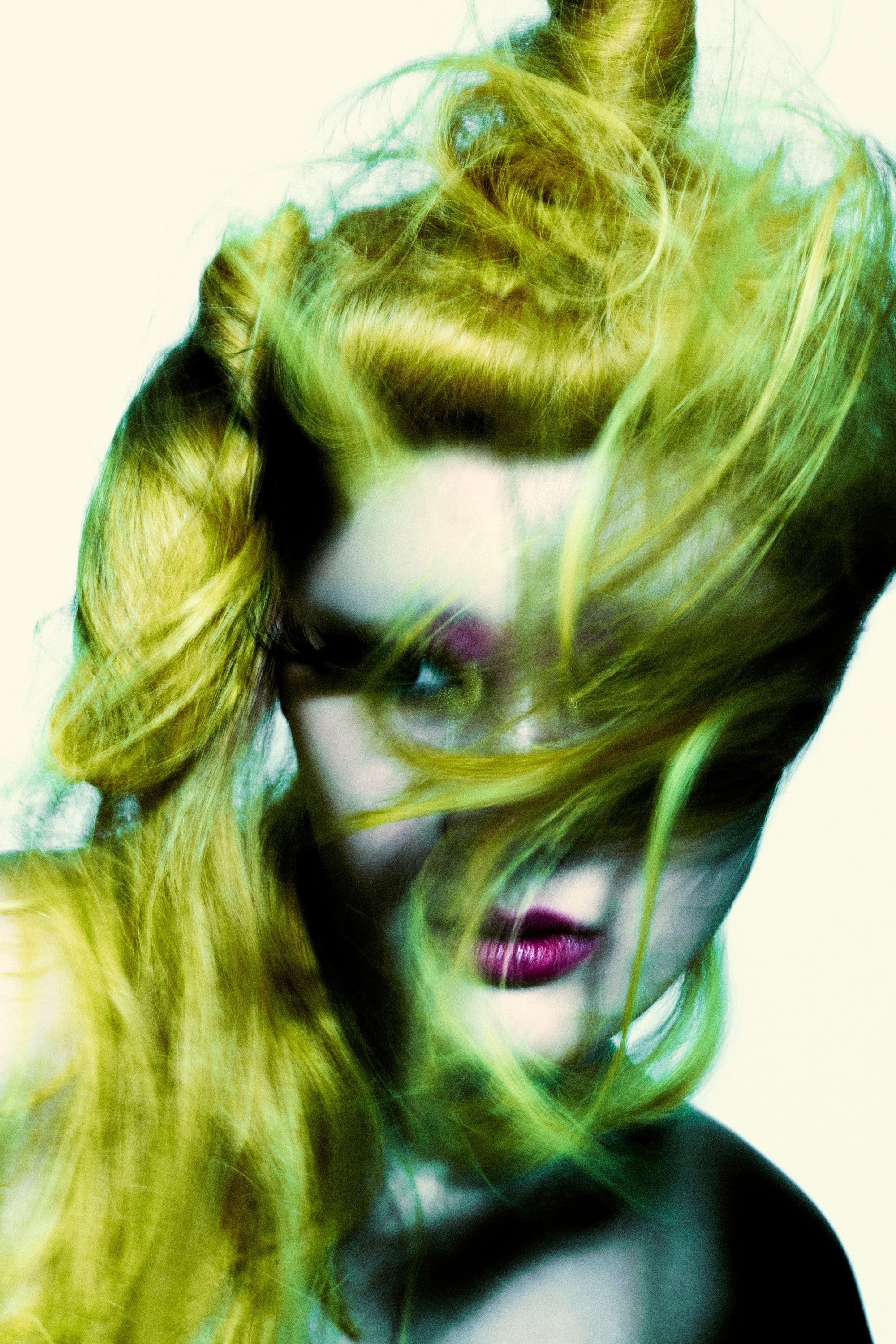KURO Brand Agency, editorial portrait clipped to R mark.